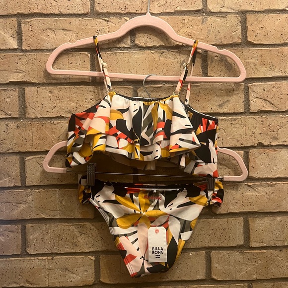Billbong ruffle top bikini - Picture 2 of 7